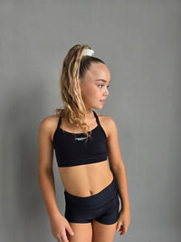 STUDIO CROP